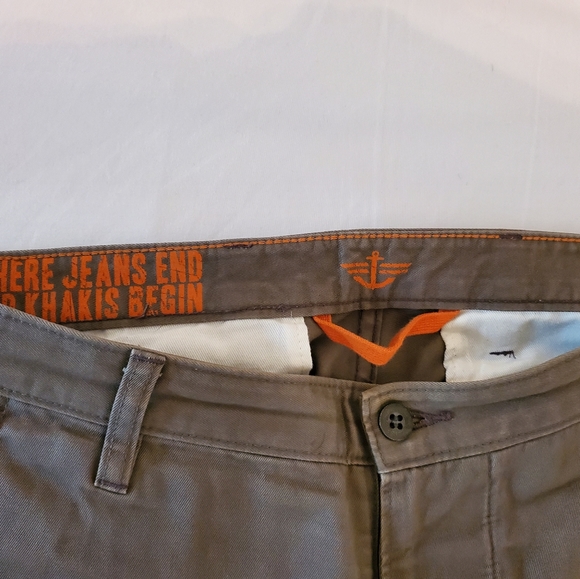 Selling Men's Dockers Brown Khaki Pants - Picture 6 of 11